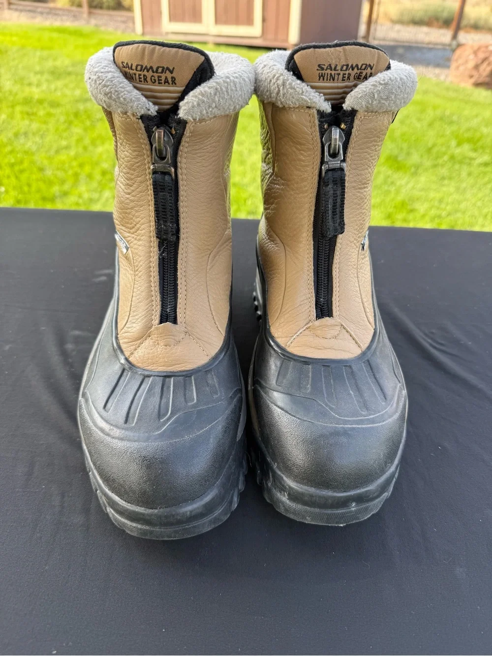 Salomon Women’s Winter 7.5 Winter Gear Boots Vintage Water Resistant Snow Boots.